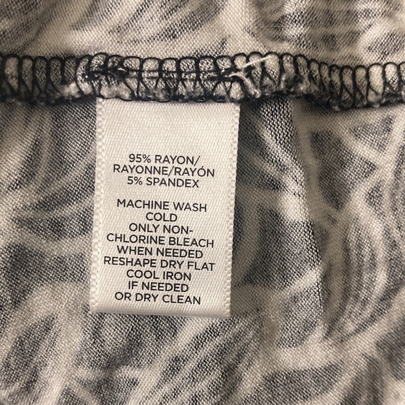 Black & White Floral Summer Spaghetti Strap Dress - Picture 5 of 10